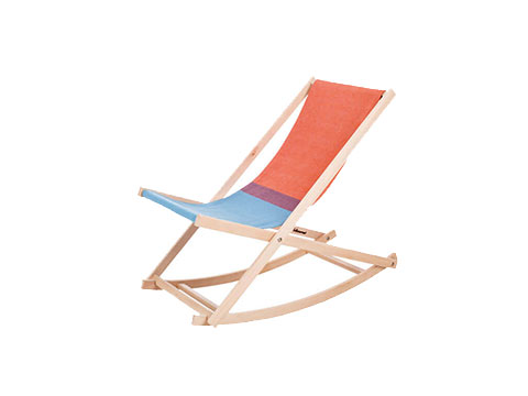 Der Weltevree Beach Chair vom Designer Erik Stehmann ist eine moderne Interpretation des Beach Chairs, so wie wir ihn kennen.