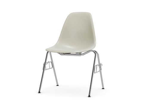 Vitra Eames Plastic Side Chair RE DSS